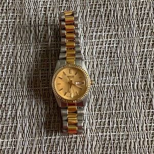 Vintage Seiko Women’s watch NEEDS A NEW BATTERY!